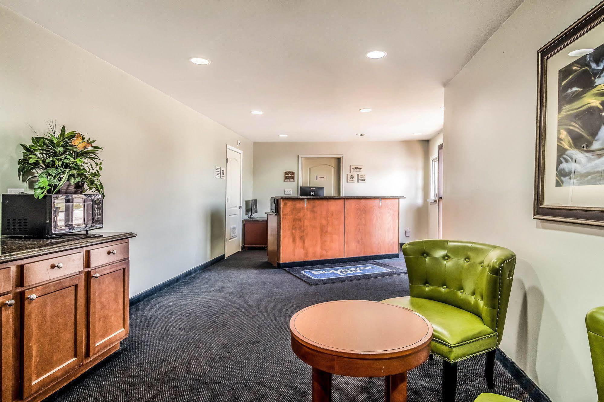 Rodeway Inn Portage Εξωτερικό φωτογραφία