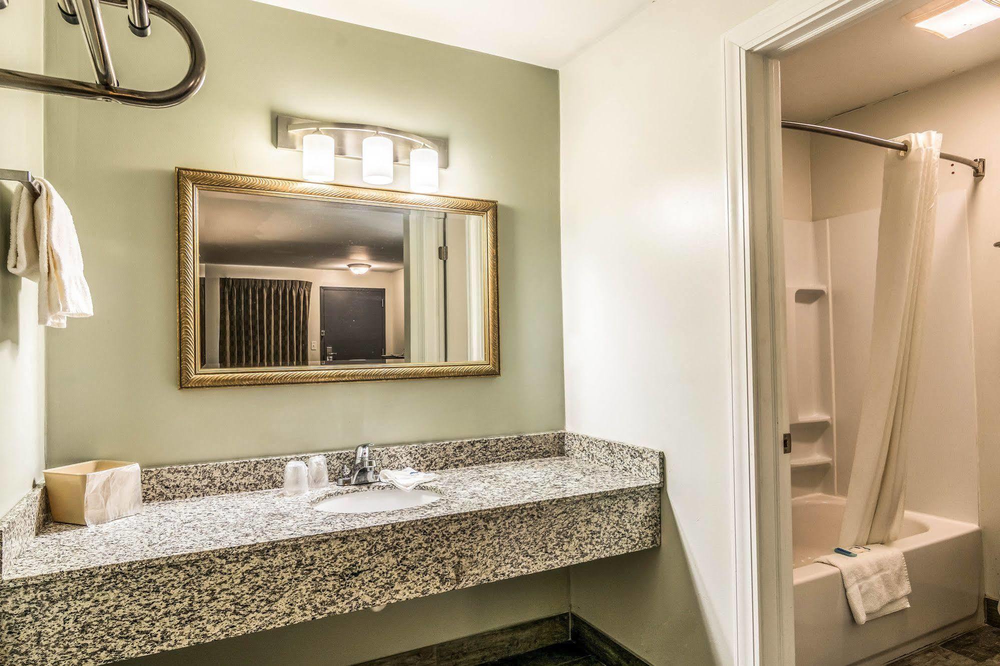 Rodeway Inn Portage Εξωτερικό φωτογραφία
