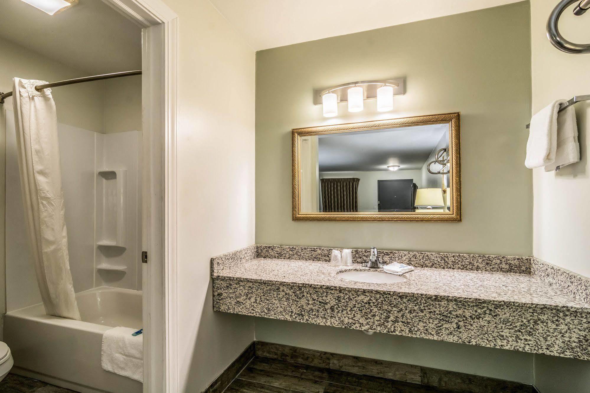 Rodeway Inn Portage Εξωτερικό φωτογραφία